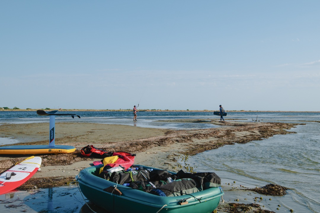 Nous vous proposons une prestation de dépose bateau.